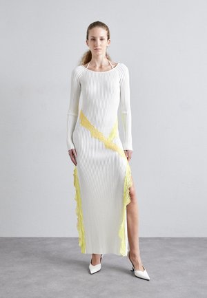 Vaillant HALTER NECK DRESS WITH TRIM - Vestito lungo - coco milk