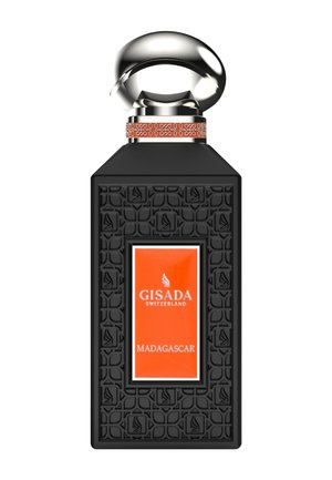 Schwarze, strukturierte Parfümflasche mit einem orangen Etikett mit der Aufschrift "Gisada Switzerland Madagascar" und einem silbernen, abgerundeten Deckel.
