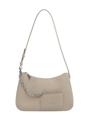 Borsa a tracolla in pelle beige con texture, tracolla regolabile, tasca frontale, dettaglio catena argentata e logo A|X discreto sulla tasca.
