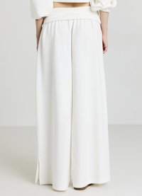Calliope GINNICI AMPI - Pantalon classique - gesso