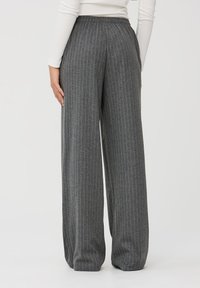 Terranova WIDE ciemnoszary