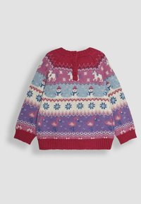 Sviatočná mikina v červenej, modrej a purpurovej farbe s Fair Isle vzorom, ktorý zobrazuje jednorožce, snehuliakov a plameniaky. Rybované manžety a golier, zapínanie na gombíky.
