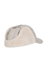 Grijze vilten pet met luxe crèmekleurige nepbontorenflappen, een ronde kroon en een gebogen rand. Bevat een stoffen tab aan de bovenkant.