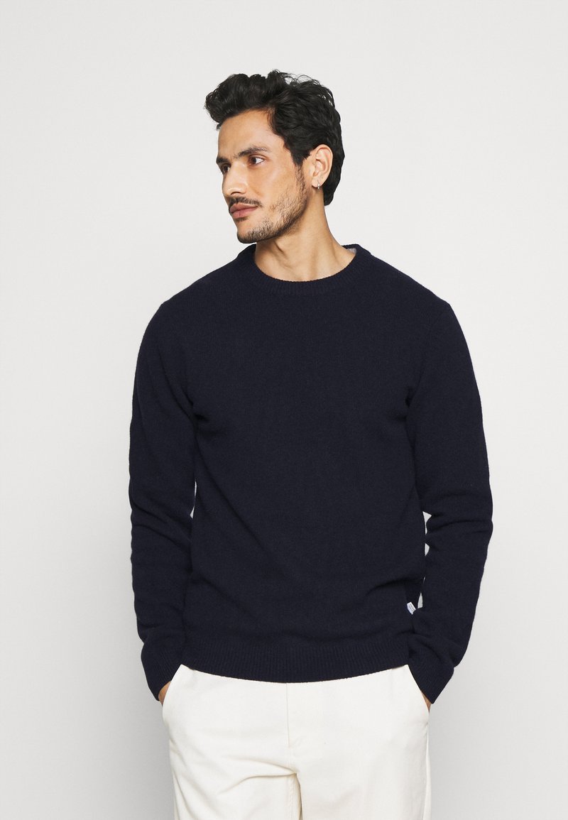 Casual Friday - CFKARL CREW NECK BOUNTY KNIT - Jumper - navy blazer, Enlarge