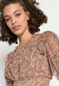 Free People BEATRICE TOP - T-shirt estampada - peach combo