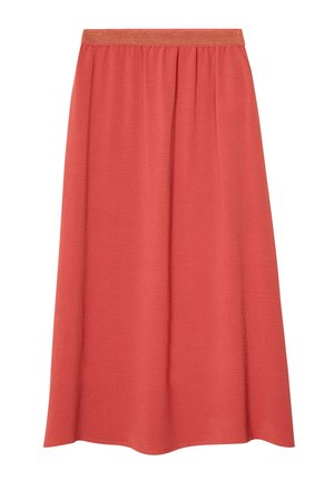 Falda midi color coral confeccionada en tela suave, con cintura fruncida y detalle metálico. Diseño fluido con textura lisa.