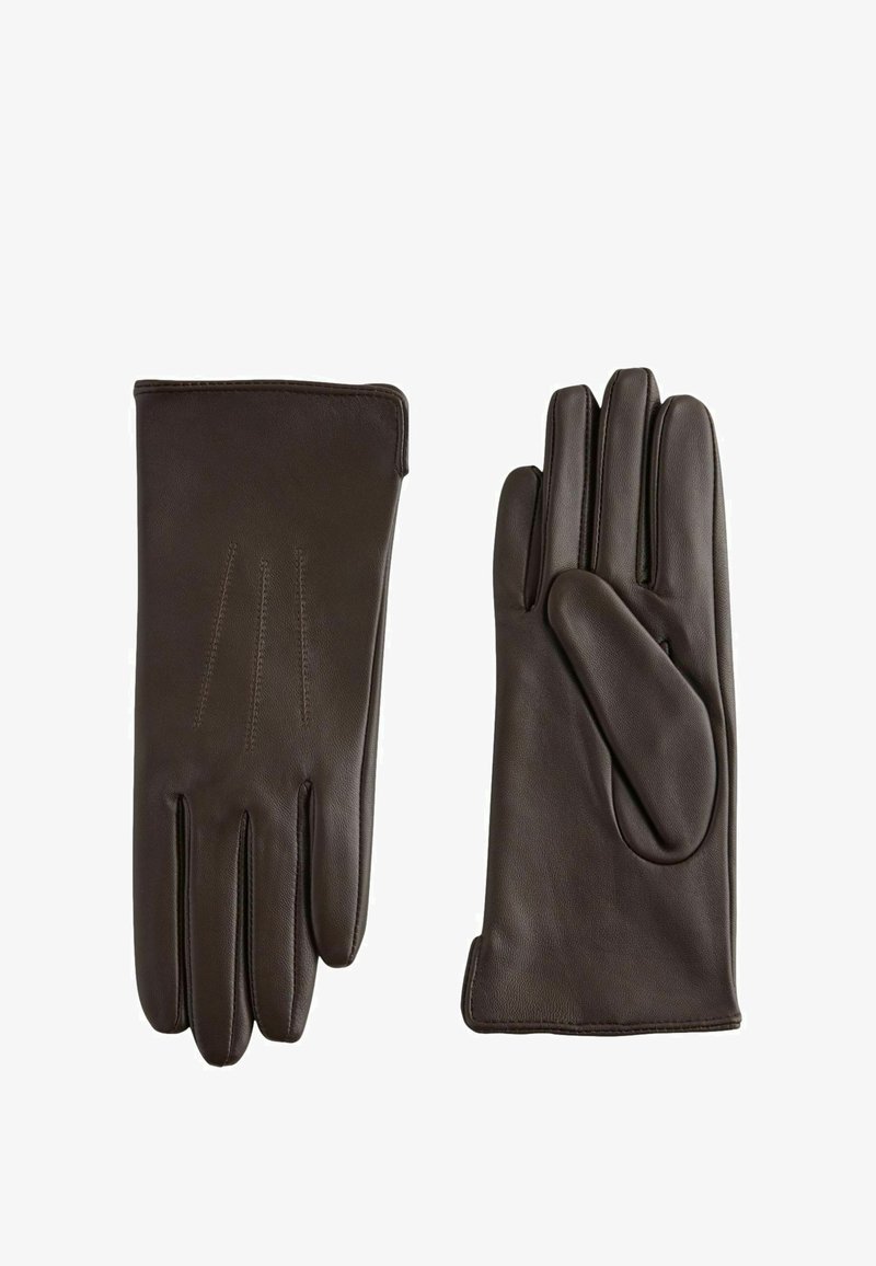 Guanti in pelle marrone caratterizzati da quattro sezioni distinte per le dita, una superficie testurizzata e cuciture decorative sul retro della mano.