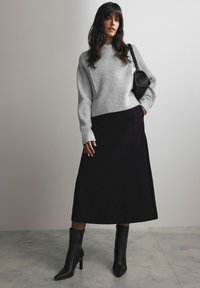 Next WARM HANDLE MIDI - A-lijn rok - burgundy red