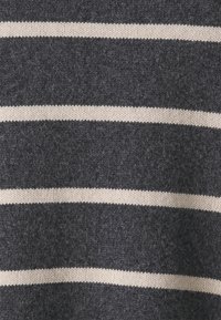 FTC Cashmere Pullover - grey