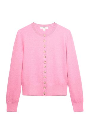 Roze gebreid vest met lange mouwen, een ronde halslijn en een knoopsluiting aan de voorkant met lichtgekleurde knopen. Zachte textuur, aangesloten rand.