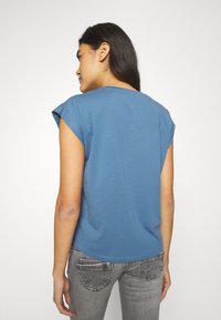 Pepe Jeans LORY - Navadna majica - sea blue