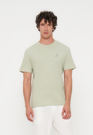 Pier One, CREW NECK WITH SMALL EMBROIDERY - T-shirt basique - green