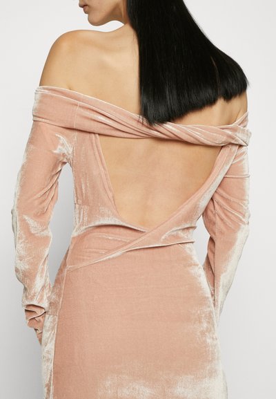 GmbH OFF SHOULDER MINI DRESS - Kokteilikleit/peokleit - rose