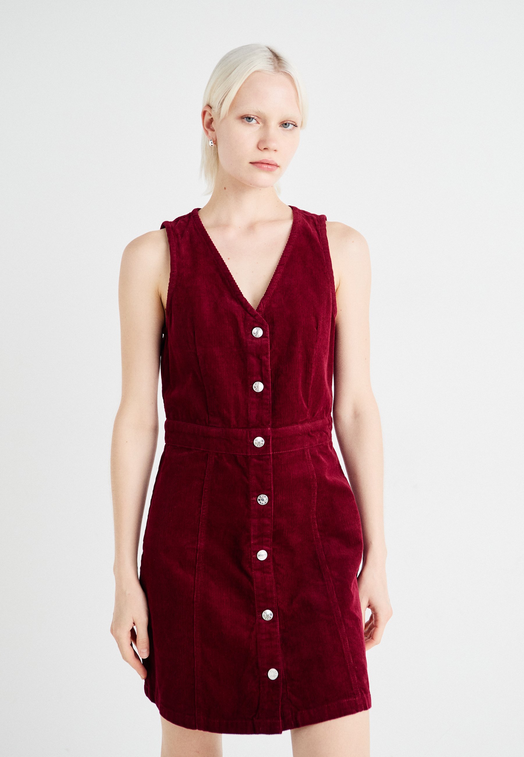 ONLY ONLNESSA CORD DRESS - Abito a camicia - pineneedle/verde scuro