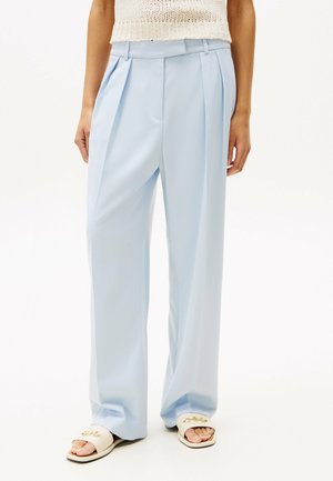 Tommy Hilfiger CORE RELAXED STRAIGHT - Broek - breezy blue