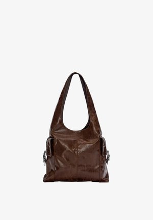 Sac bandoulière en cuir marron foncé avec une poignée supérieure incurvée et des poches latérales sécurisées par des boucles, présenté sur un fond blanc.