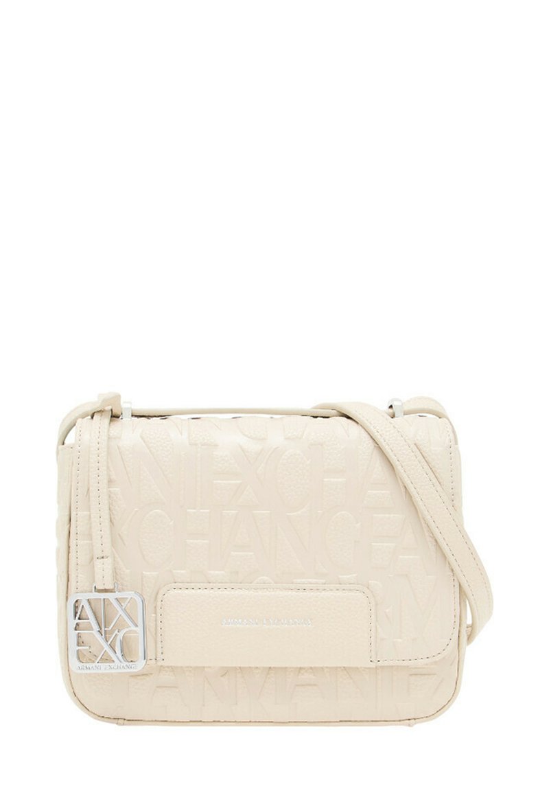 Borsa a tracolla in pelle sintetica crema con logo impresso, tracolla regolabile, hardware in tonalità argento e tasca frontale rettangolare.