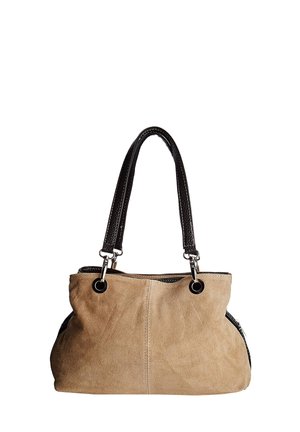 Borsa a tracolla in suede beige con una texture morbida, manici in pelle scura, dettaglio in argento e accenti neri. Presenta una forma strutturata e doppi manici.