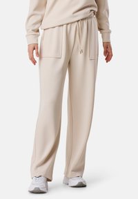Unselected, lt beige