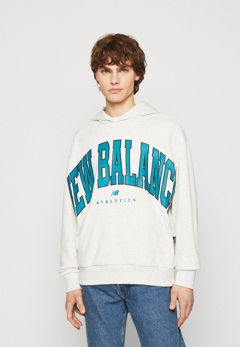 New Balance ATHLETICS WARPED CLASSICS UNISEX Sweatshirt sah/gris