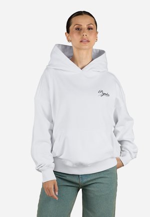 Biely mikina s kapucňou vyrobená z mäkkej látky, s veľkým predným vreckom a vyšívaným logom na hrudi. Má široký strih a voľný fit.