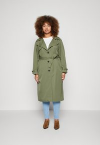 ONLY Carmakoma - CARCHLOE SINGLE  - Trenchcoat - four leaf clover Thumbnail-Bild 1