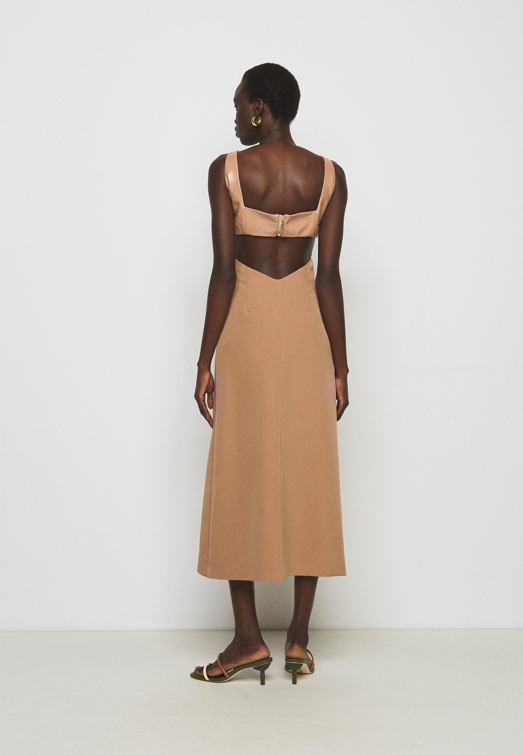 Trussardi Vestito elegante - tannin/beige - Zalando.it