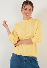 LELA HIGH COLLAR  - Sportska majica - yellow