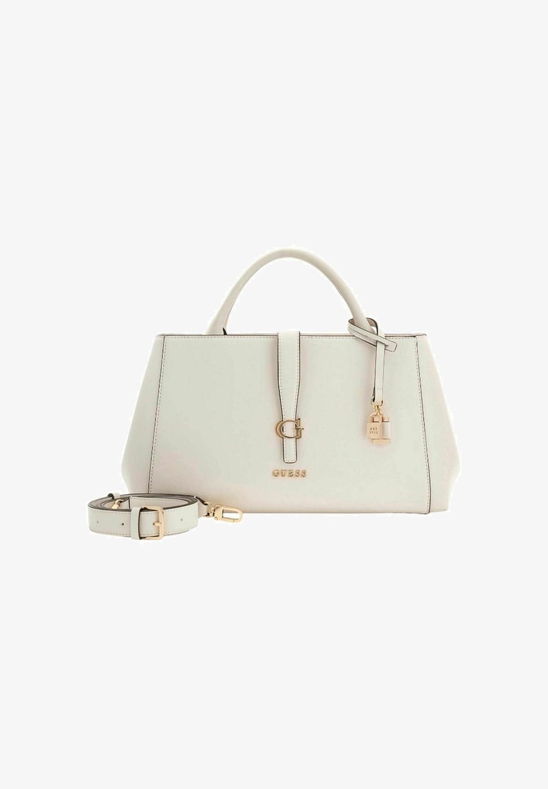 Sac à main en similicuir blanc avec un design structuré, garnitures dorées, détail boucle à l'avant et bandoulière amovible.