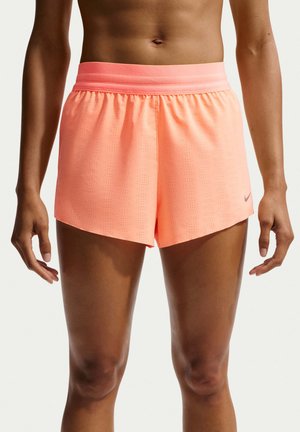 Nike Performance W NK SWIFT NV BRTHE SHORT - Short de sport - orange pulse/photon dust/white/reflective silv