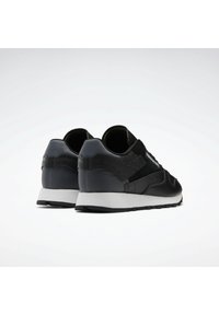 Reebok Classic Baskets basses - black