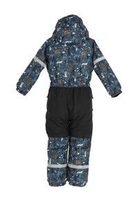 Lapsen sininen ja musta vedenpitävä talvipuku, jossa on huppu, eläin- ja puuprintti, joustavat hihansuut sekä heijastinnauhat hihassa ja housunlahkeissa.