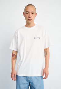 Carhartt WIP STAMP - Apdrukāts T-krekls - white/black