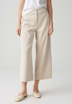 OPUS HIGH RISE CROPPED WIDE FIT - Stoffhose - natural glaze