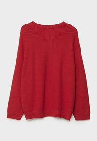 Pull rouge tricoté à manches longues et encolure ronde, présenté à plat sur un fond blanc.