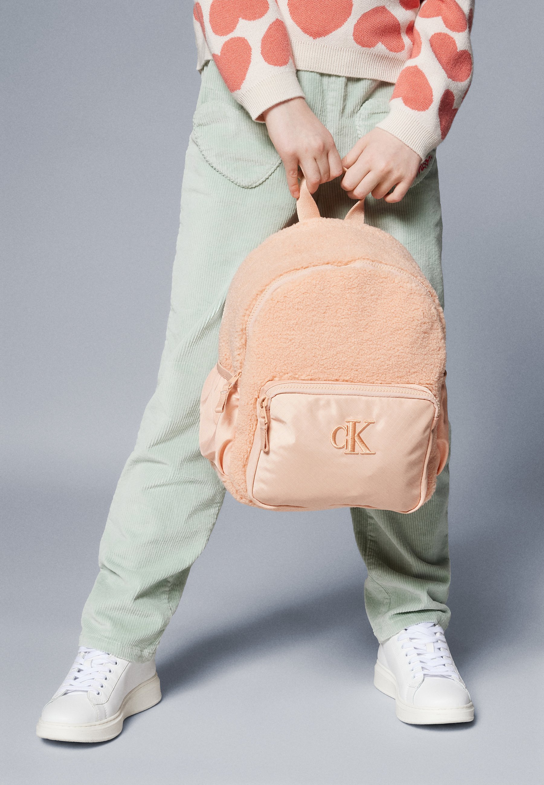 Calvin Klein Jeans TEDDY MEDIUM BACKPACK UNISEX - Rucksack  display picture 1