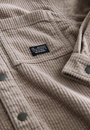 Next REGULAR FIT  - Poletna jakna - stone