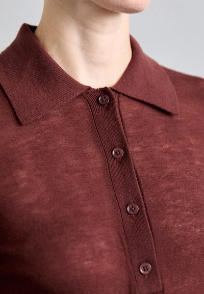 Filippa K Strikkegenser - mahogany