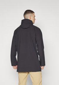 Peak Performance CLOUDBURST COAT - Hardshell striukė - black