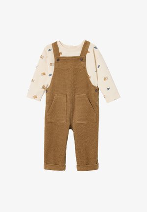 Braune Corduroy-Latzhose mit zwei Fronttaschen, verstellbaren Trägern und einem cremefarbenen Langarmshirt mit Tiermotiven und blauen Akzenten.