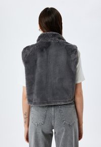 Koton CROP szary