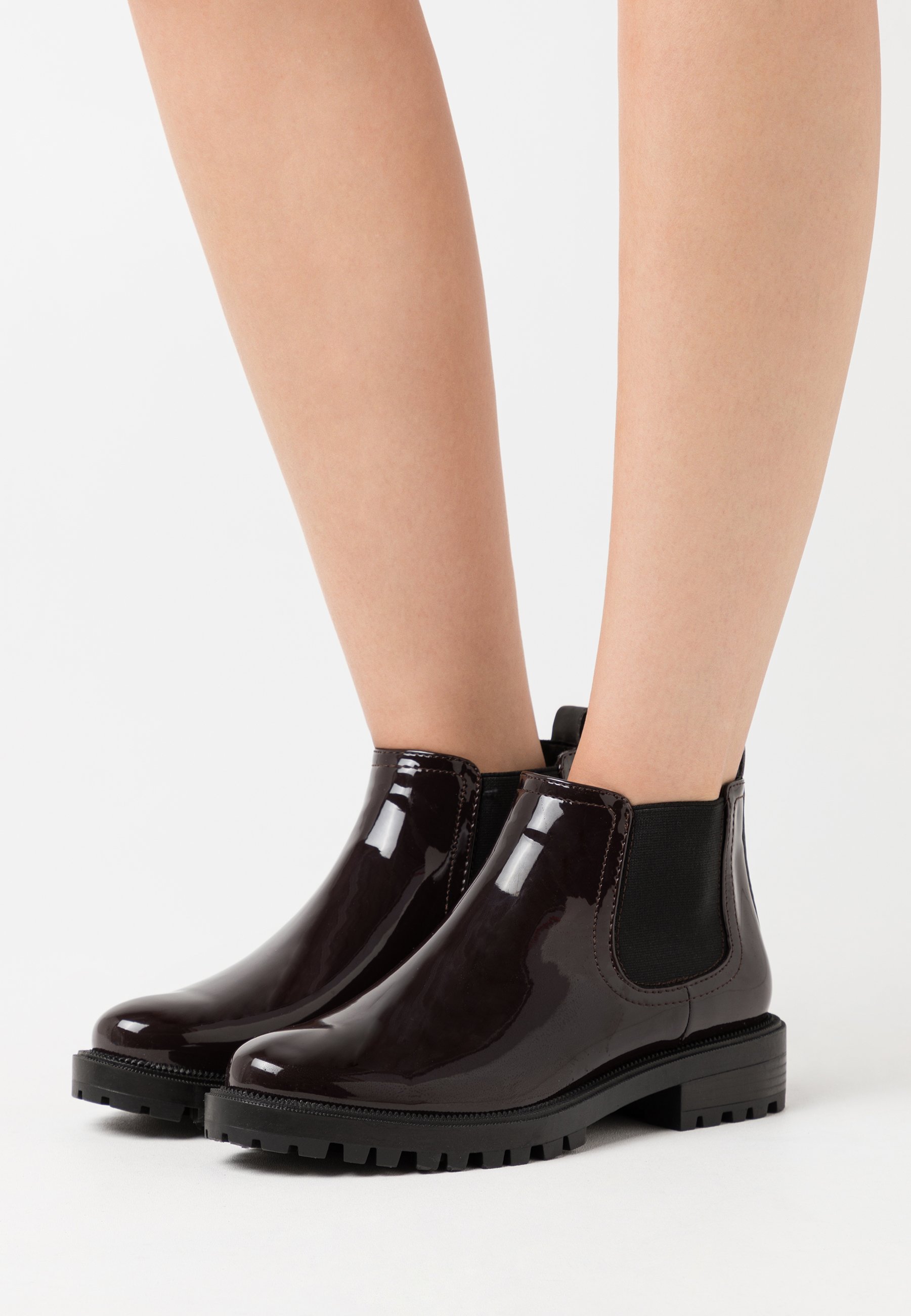 Enkellaars Too Bizzy | Bristol