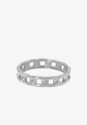 Bague en argent avec une chaîne à maillons présentant un design alternatif de maillons pleins et découpés, texture lisse et forme circulaire simple.