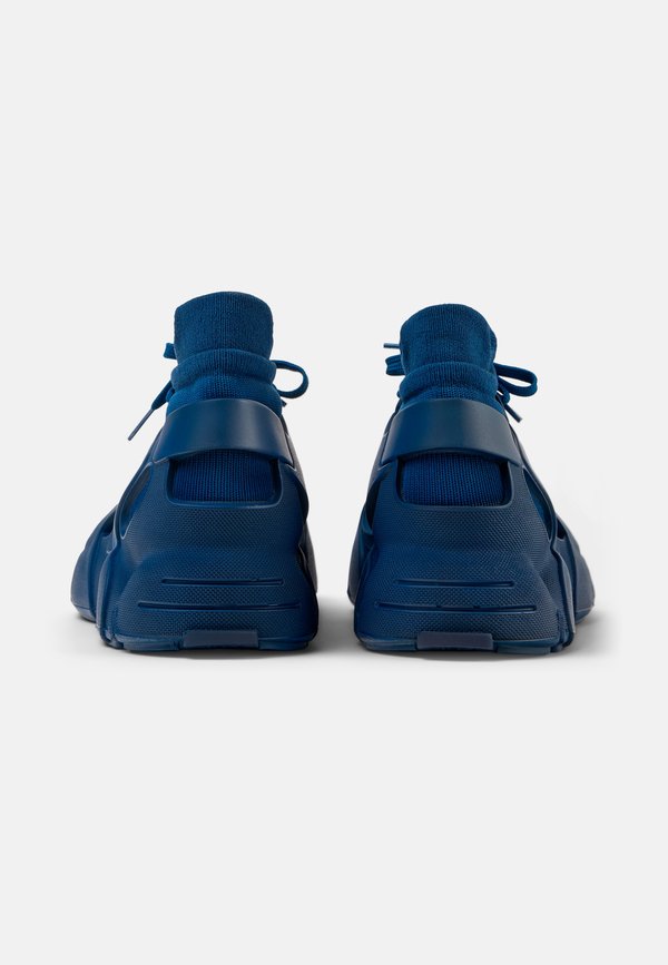 High-top trainers - marine4