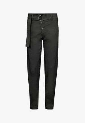 Schwarze, schmal zulaufende Hose mit hohem Bund, doppelten Druckknöpfen, einem Stoffgürtel mit Metallschnalle in Ringform und detaillierter Nahtführung.