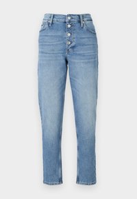 Jean skinny en denim bleu clair, avec taille haute, fermeture à cinq boutons et jambe droite avec un léger délavage.