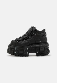 Sneaker high - black