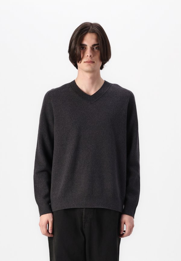 CASHSOFT V NECK - Jumper
