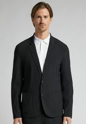 Colbert - black