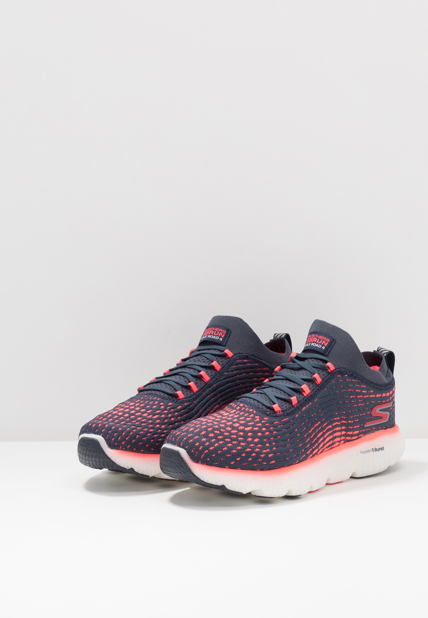 Skechers Performance MAXROAD 4 Nøytrale løpesko navy Skechers Performance MAXROAD 4 Nøytrale løpesko navy